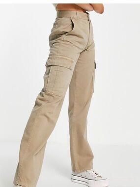 Stradivarius Khaki Cargo Pants